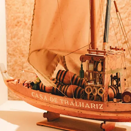 Casal De - Turismo De Habitacao Tralhariz